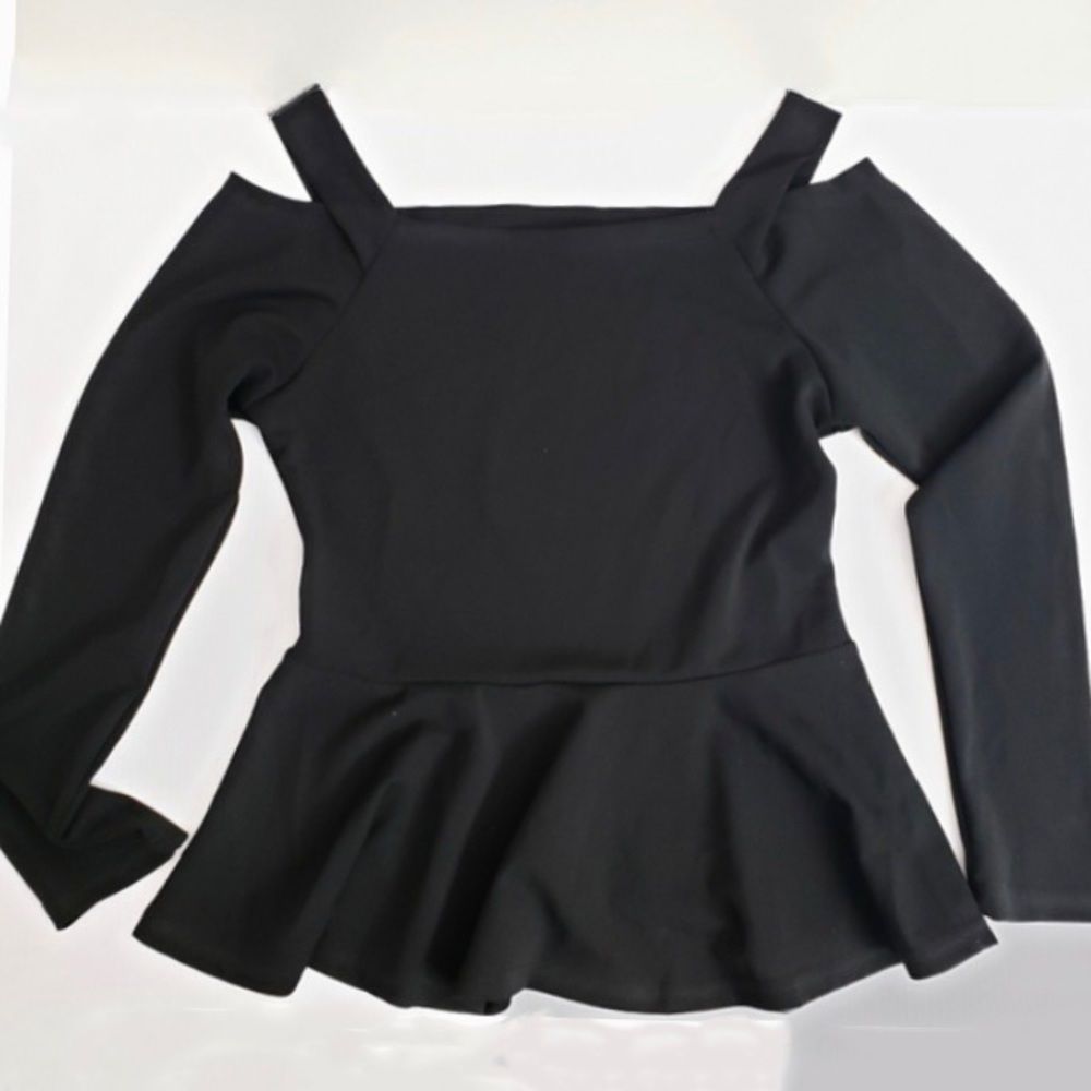 Measeor Black Long Sleeve Cold Shoulder Top